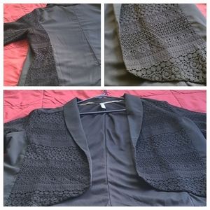 💙 2/$20 Worn Once! Xhilaration Draped Open Front Mixed Lace Knit Jacket BlackXL